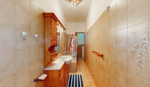 24 Bagno.jpg
